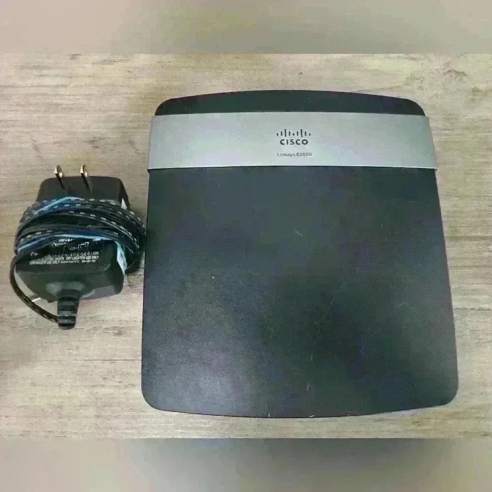 Linksys E2500 Wireless Router with  4 Ethernet Ports